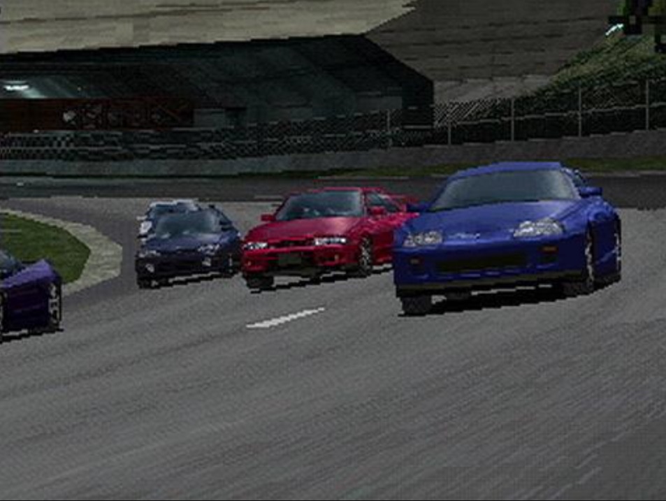 ※『グランツーリスモ』 1997年にSCE(現・SIE)から発売された、プレイステーション用のドライビング・シミュレーター。レーシングカーからファミリーカーまで、多種多様な実在のクルマをリアルな挙動で再現し、大ヒットを記録した。以後シリーズ化されており、最新作のプレイステーション4用ソフト『グランツーリスモSPORT』が、2017年発売予定となっている。