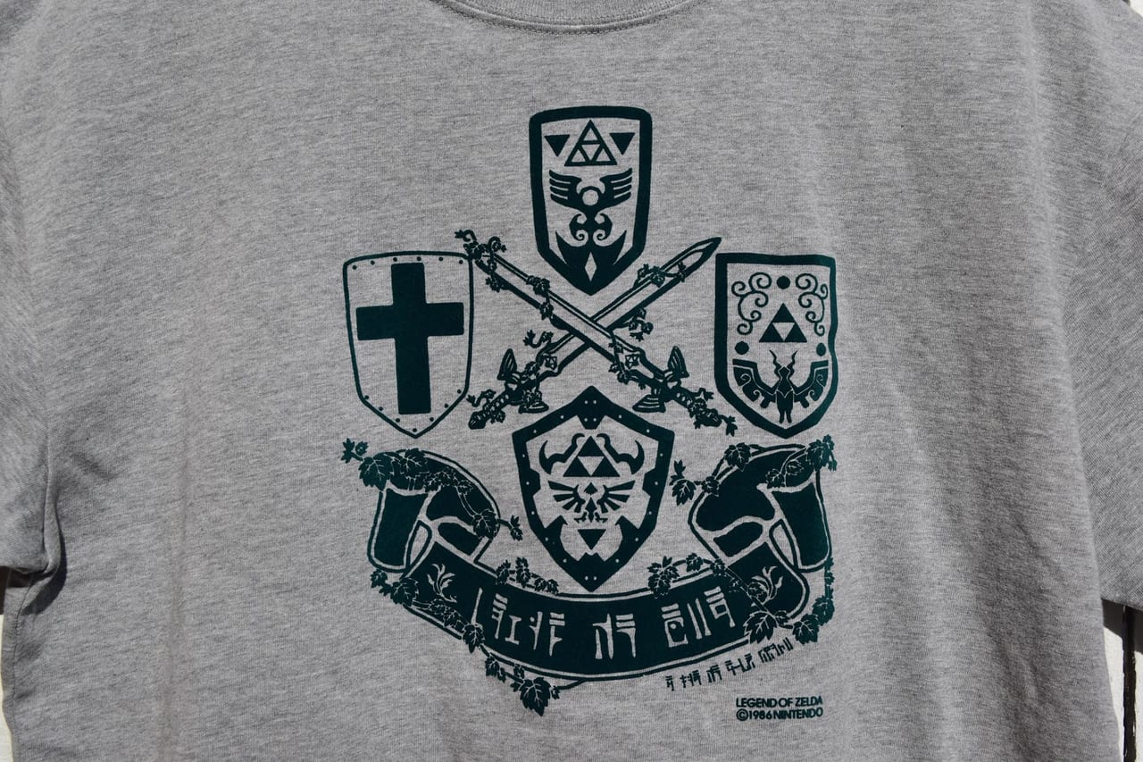 ゼルダの伝説」25周年Tシャツなどが復刻！任天堂公認アパレルブランド「THE KING OF GAMES」珠玉の一品を着てみた【プレゼントあり】