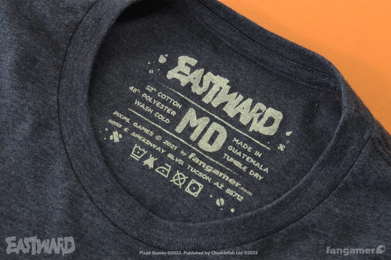 おじさんと少女が衰退した世界で旅をするアクションアドベンチャー『Eastward（イーストワード）』のTシャツ、ぬいぐるみ、ピンバッジセットが発売_005