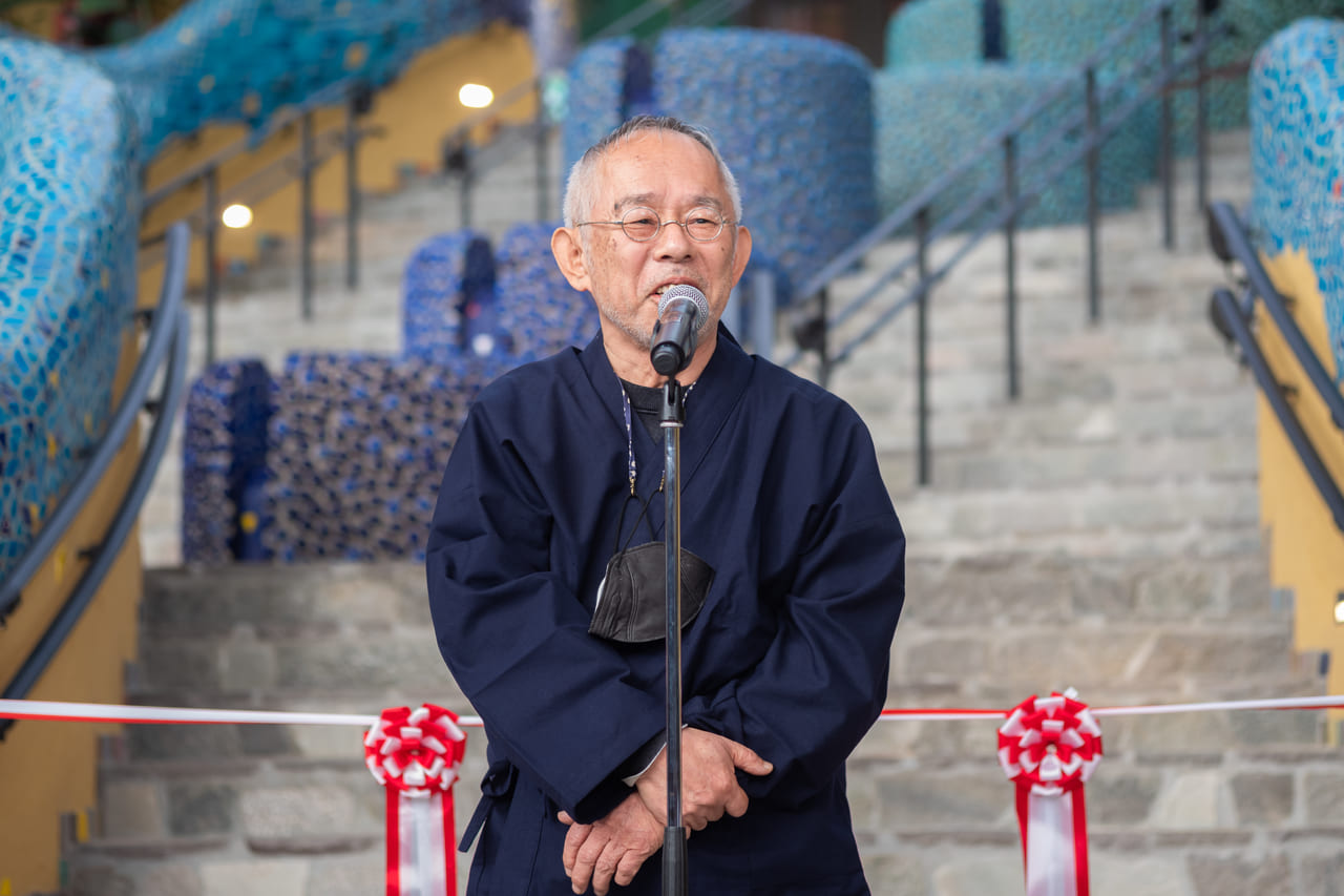 スタジオジブリ作品の世界観を表現した公園施設「ジブリパーク」11月1日の開園に先駆けたセレモニーが10月31日に開催。鈴木敏夫は何度も⾜を運ぶ“普通の公園”のような存在になって欲しいとの願いを明かす_005