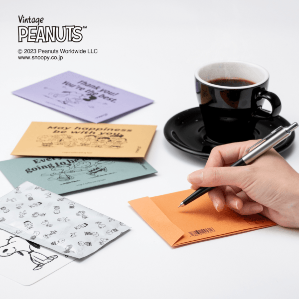 「PEANUTS coffee for greetings」メッセージ入りの封筒型コーヒーギフト
