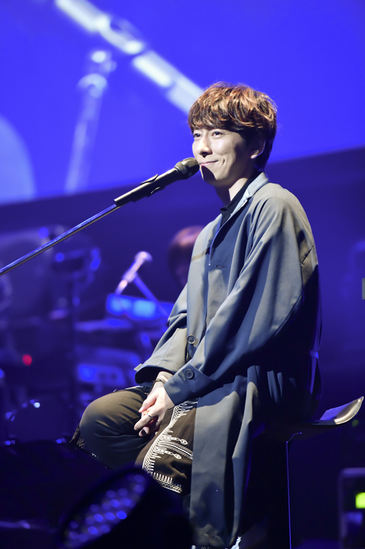 羽多野渉ワンマンライブ「Wataru Hatano LIVE 2023 - Dawn -」の公式レポートが到着