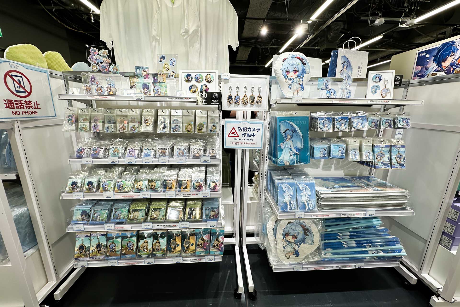 「原神展～たびごころの赴くままに～」レポート：テイワットの国々を巡る展示会、キャラパネルのほか武器など造形物も展示_027