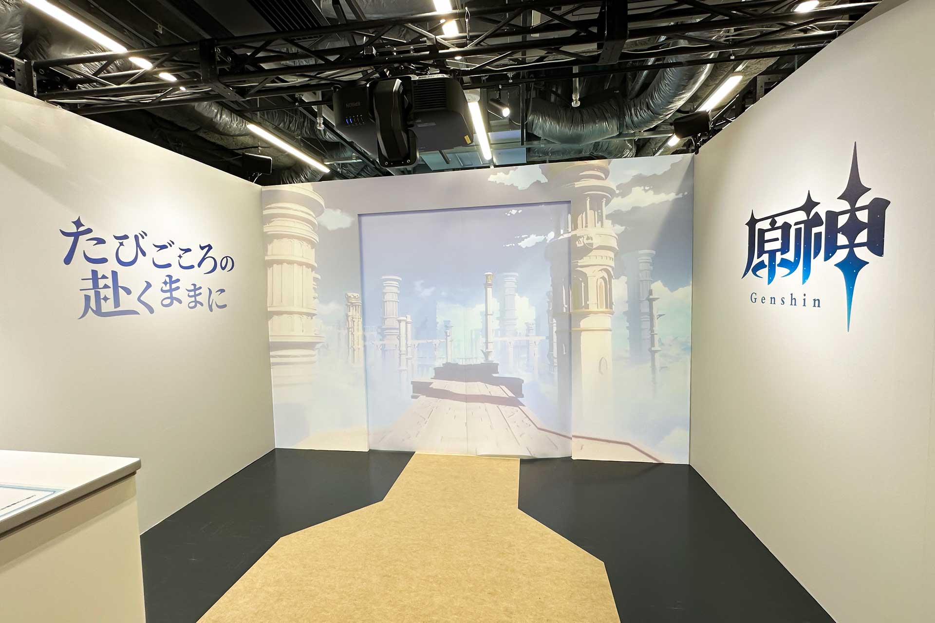 「原神展～たびごころの赴くままに～」レポート：テイワットの国々を巡る展示会、キャラパネルのほか武器など造形物も展示_003