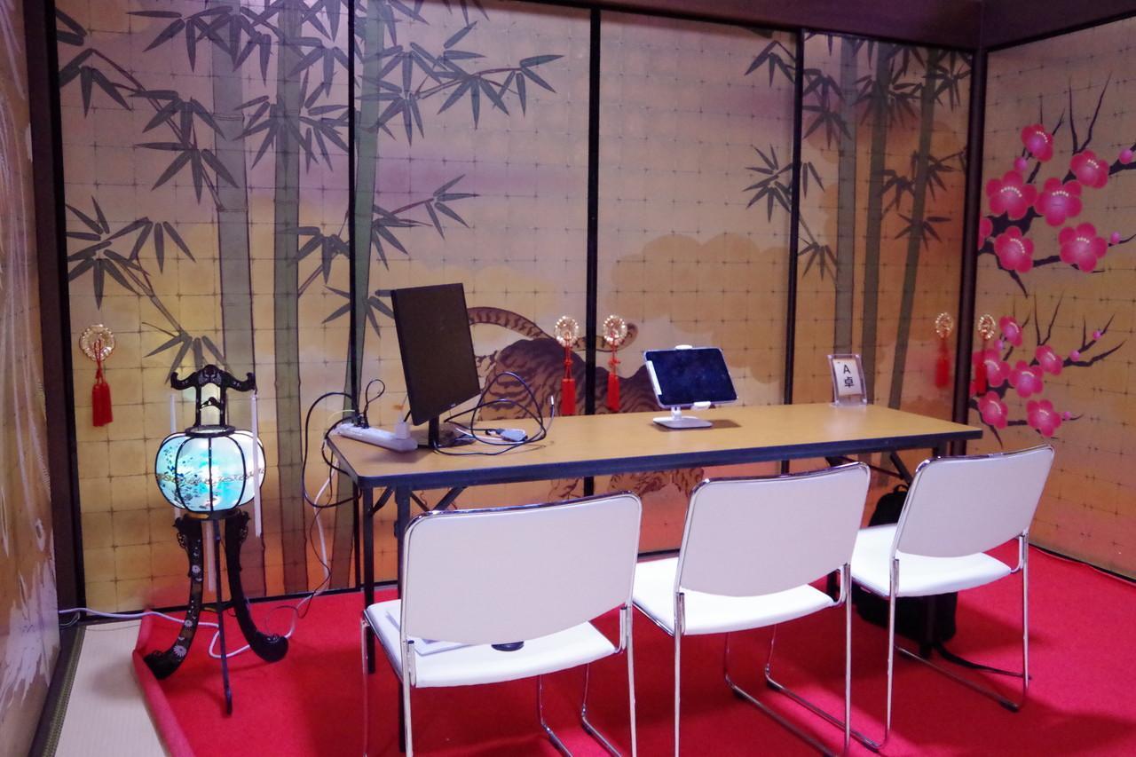 『信長の野望 天下への道』イベントレポート:織田信長のレプリカ甲冑を着たスタッフも登場。なぜか撮影会が開かれる_003