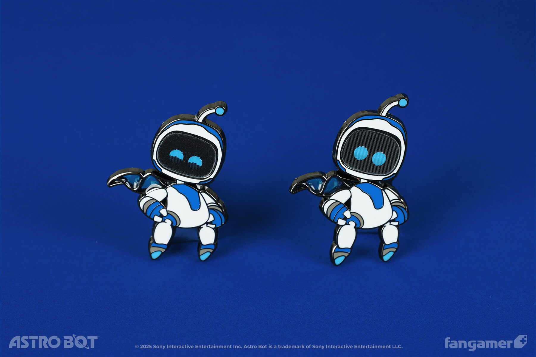 『アストロボット』Tシャツ＆ピンバッジがFangamerから発売_011