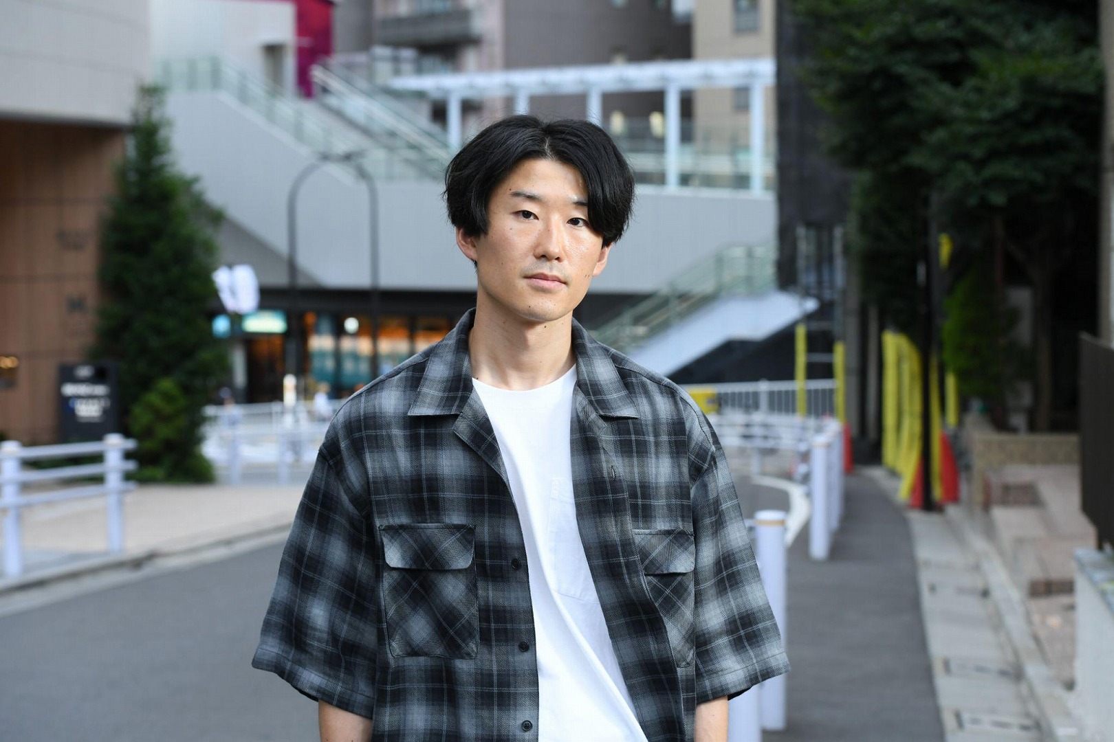 「どうしてもオリジナルIPの開発に携わりたい」――。“もう二度とシナリオを書かない方がいい”と宣告された若手クリエイターが、さまざまな悩みを経て『ヴァレット/VARLET』で描いた「自分が何者なのかを探す物語」とは_001