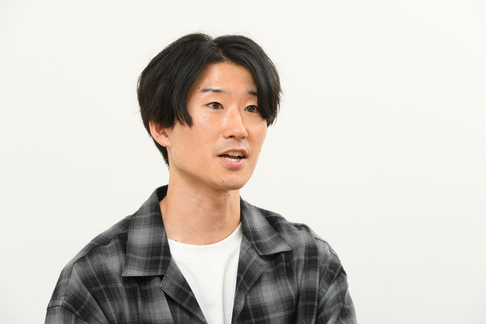「どうしてもオリジナルIPの開発に携わりたい」――。“もう二度とシナリオを書かない方がいい”と宣告された若手クリエイターが、さまざまな悩みを経て『ヴァレット／VARLET』で描いた「自分が何者なのかを探す物語」とは_005