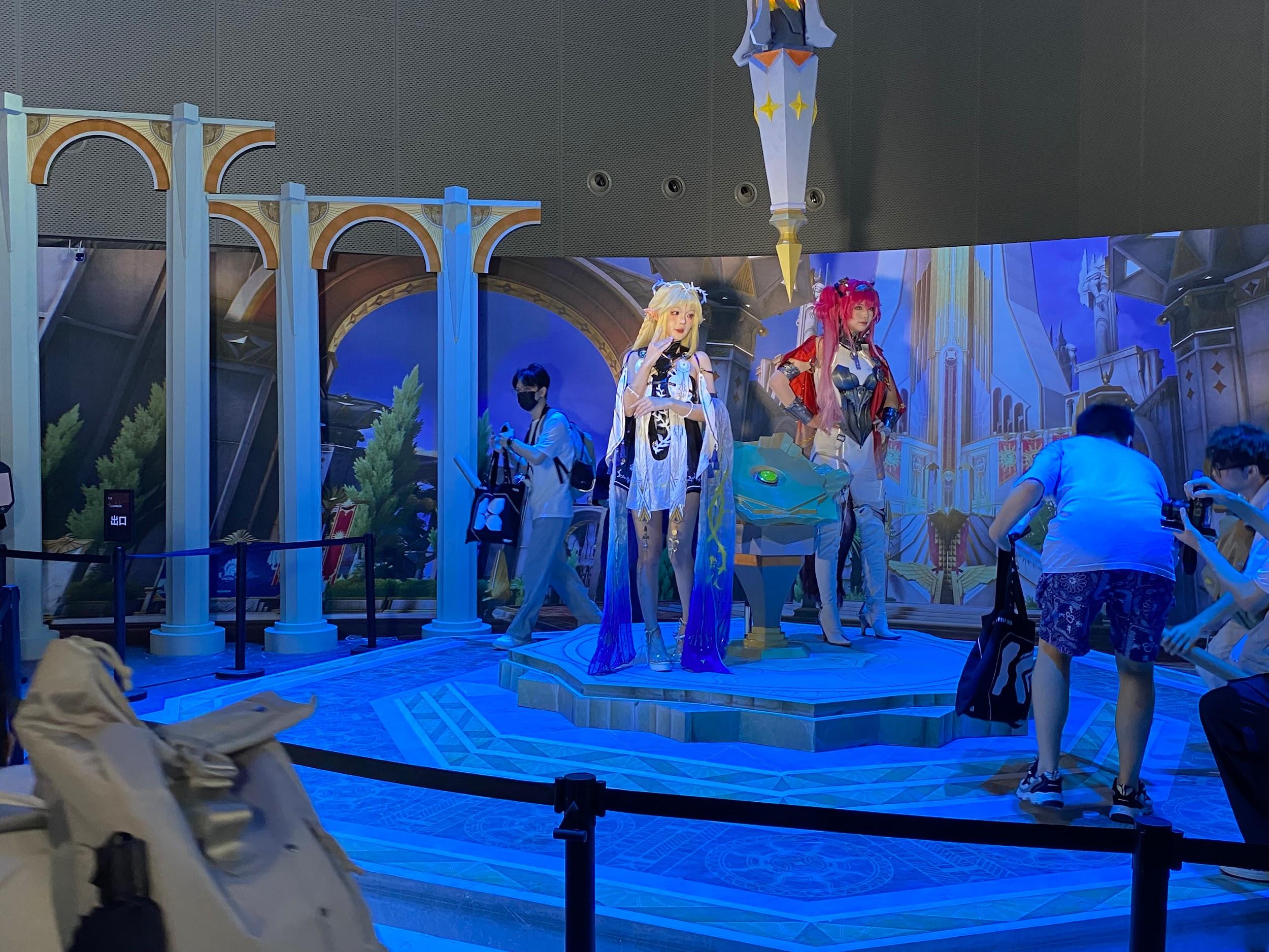 『鳴潮』イベントレポート:中国限定オフラインイベントで降臨した「着ぐるみツバキ」の無法ムーブが容赦なさすぎた_009
