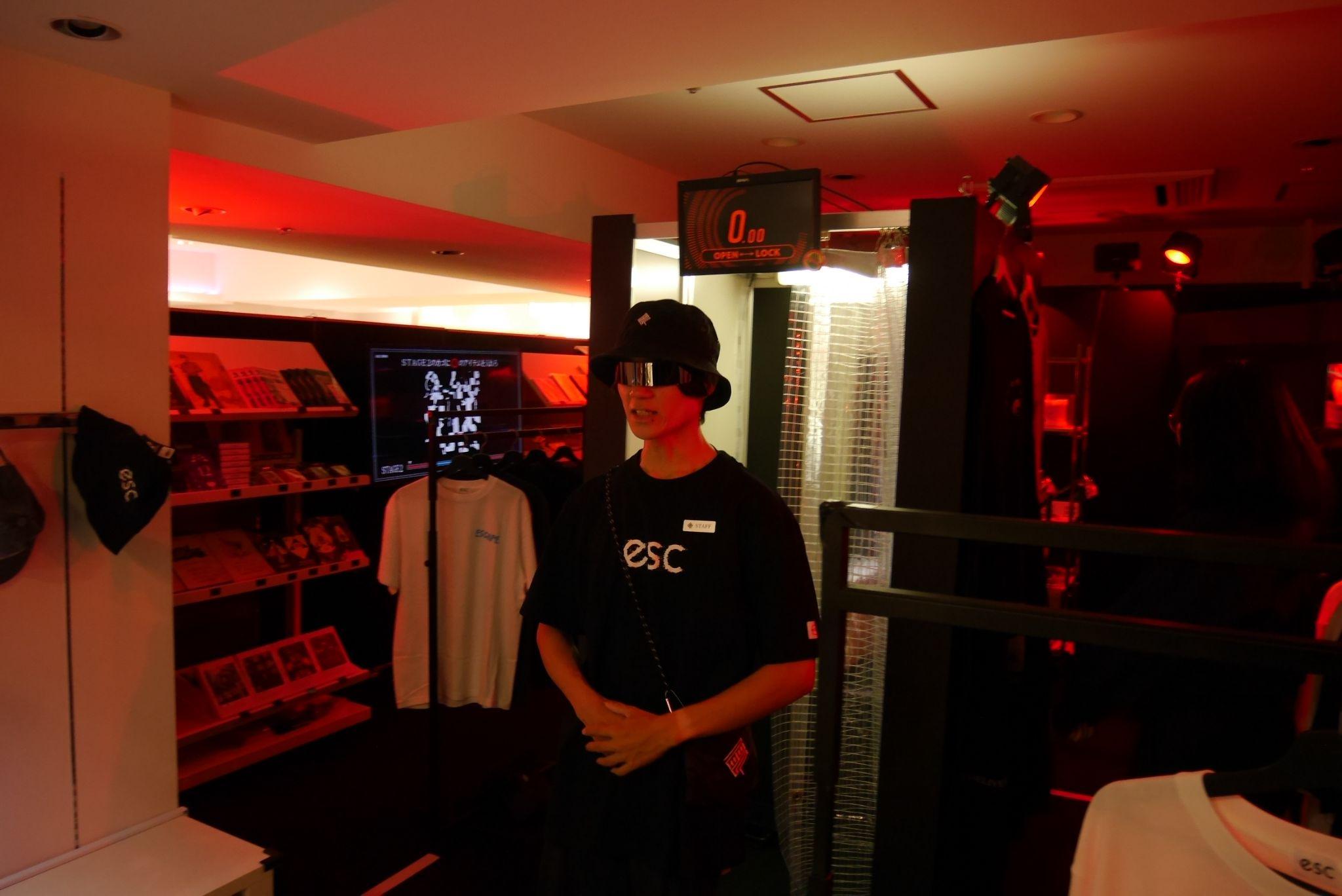 「店員に話しかけられたら即退店」の服屋「esc（エスケープ）」レポート:案の定ツッコミどころ満載のヘンな店だった_010