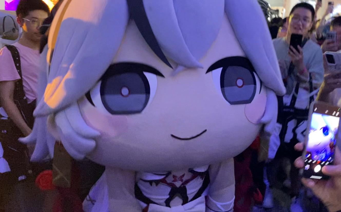 『鳴潮』イベントレポート:中国限定オフラインイベントで降臨した「着ぐるみツバキ」の無法ムーブが容赦なさすぎた_017