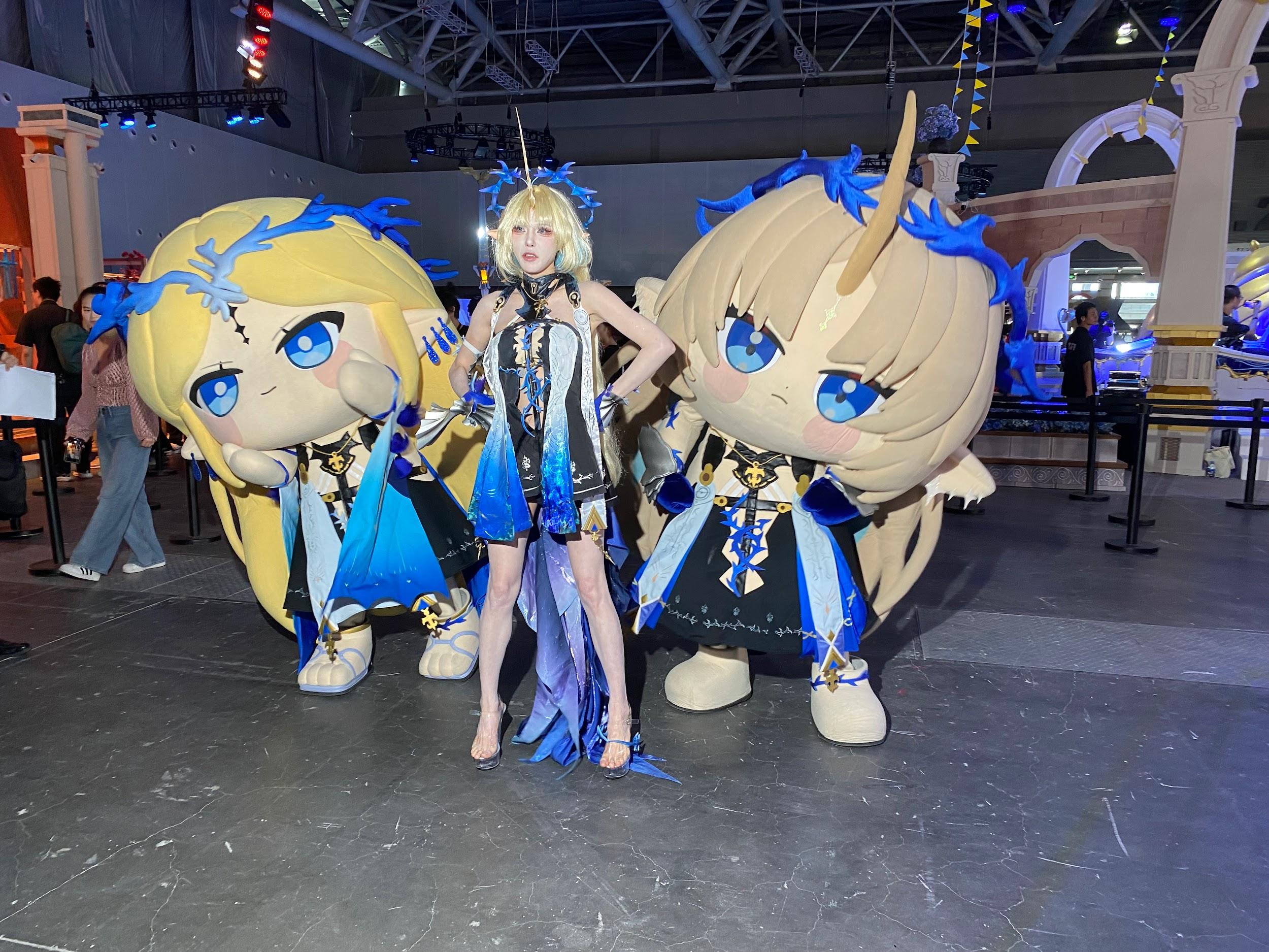 『鳴潮』イベントレポート:中国限定オフラインイベントで降臨した「着ぐるみツバキ」の無法ムーブが容赦なさすぎた_023