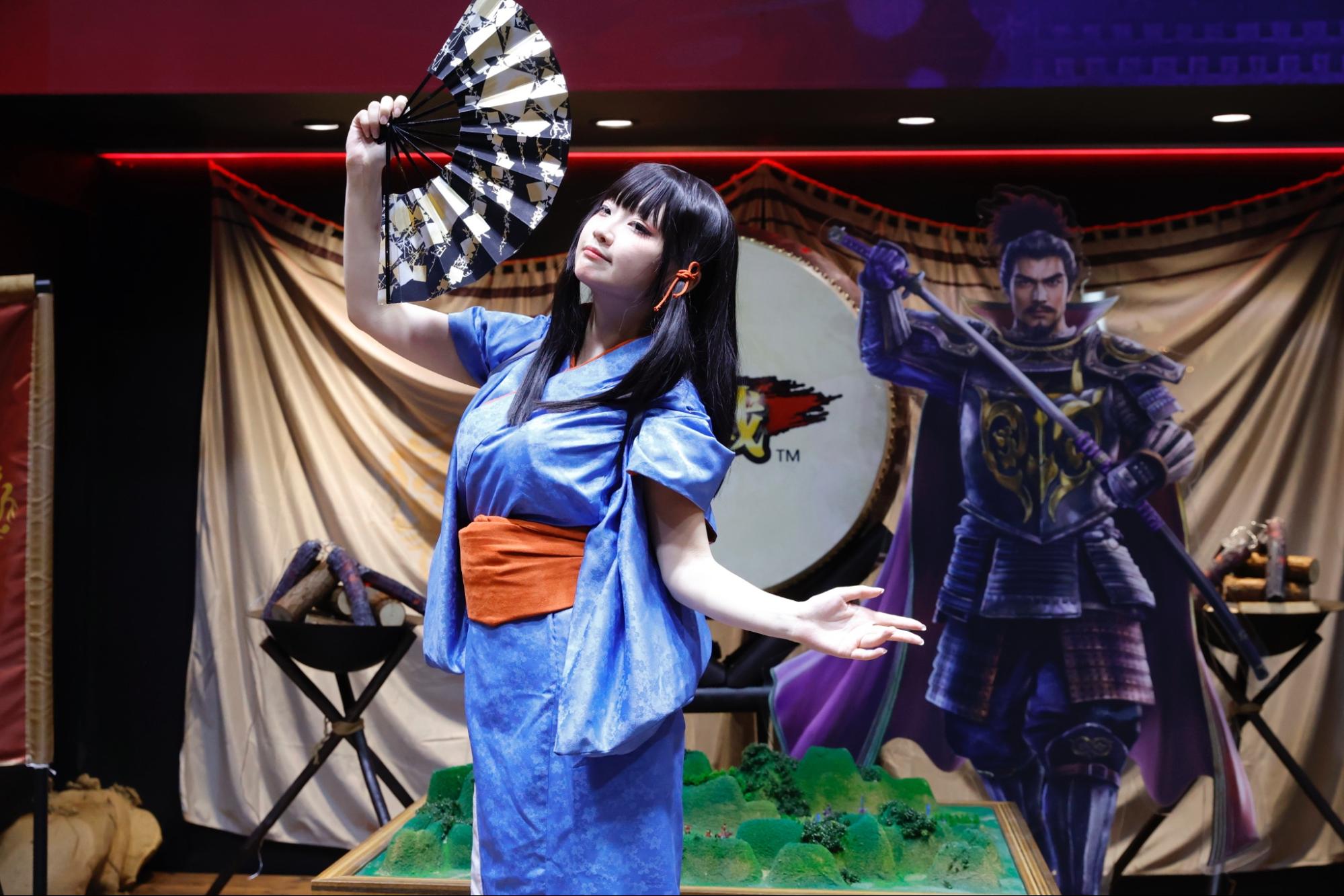 『信長の野望 真戦』×『三國志真戦』TGS2025ブースレポート。コスプレイヤーが気合入りまくりだった_003