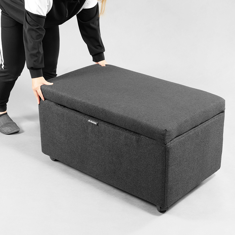 「ストレージオットマン マックス BOT-840」が新発売。デスク下をまるごと収納とクッションに変えられるオットマン_011