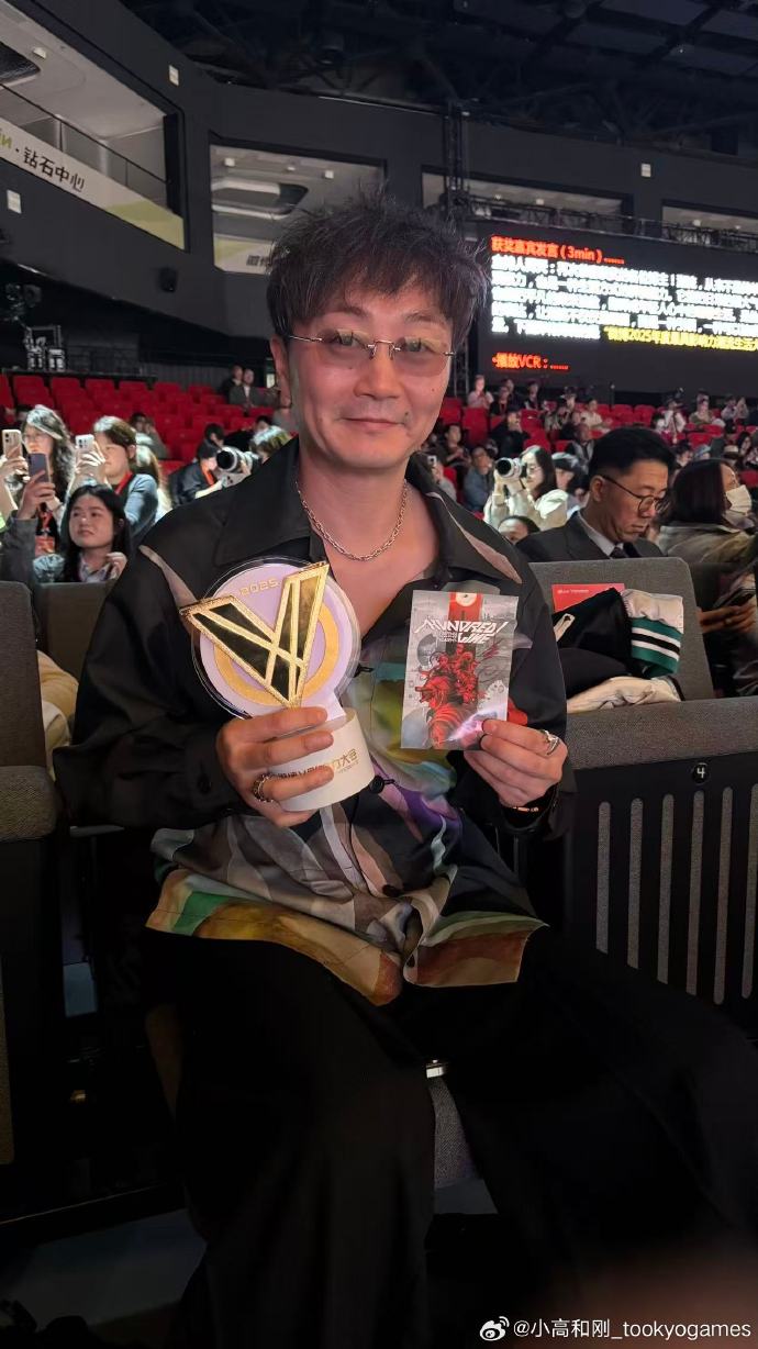 『ダンガンロンパ』小高和剛氏、中国SNS最大手で「今年もっとも影響力があったインフルエンサー(アニメ・コミック・ゲーム部門)」の_001