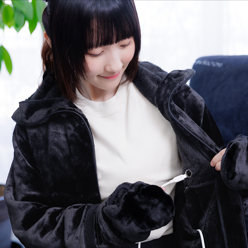 バウヒュッテが冬物製品の本格販売を開始。10月30日には着る毛布シリーズに新製品が登場_016