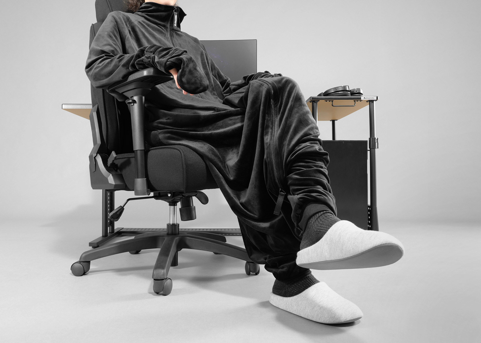 バウヒュッテの「ゲーミング着る毛布」新作「ダメ着ストレッチ HFD-HS26」登場_021