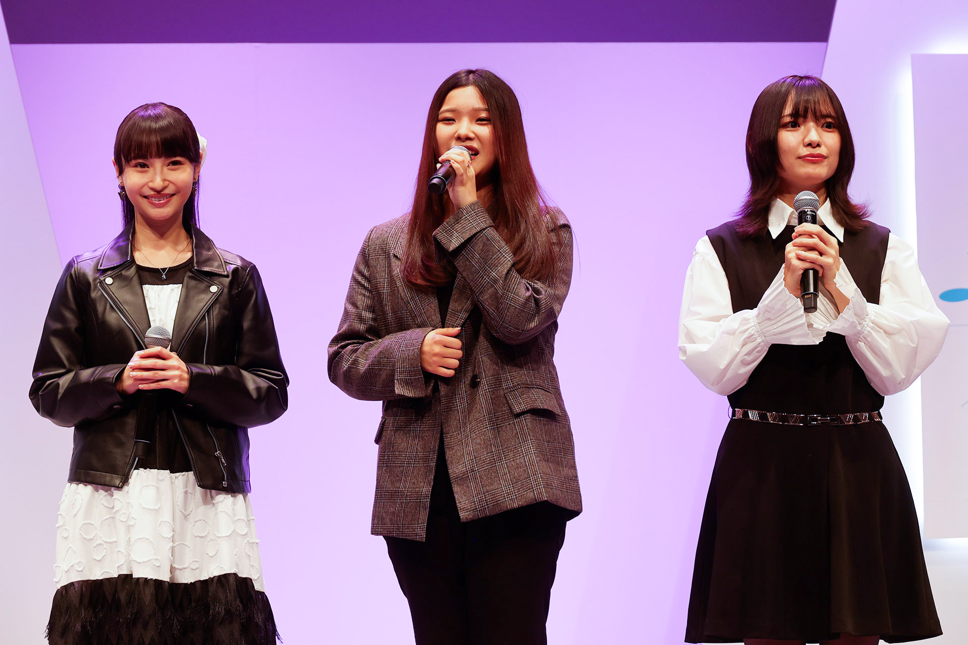 『アウトランカーズ』完成披露会レポート。岡本吉起氏と小室哲哉氏が30年ぶりに再会_014