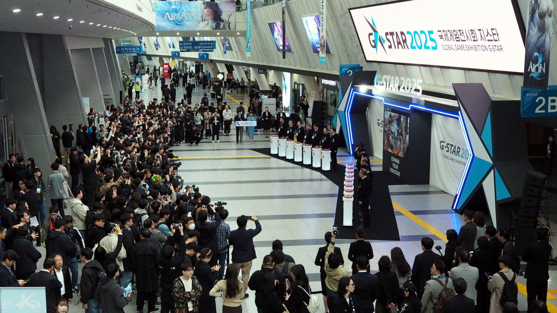 韓国ゲームメーカー最大手のNCSOFTは、売上が絶好調なのに、なぜハイリスクな「グローバル・コンソール」に全振りするのか?_007