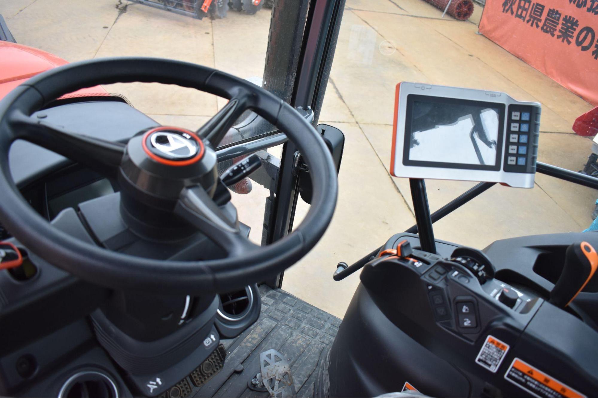 『ファーミングシミュレーター 25』がガチの農業イベント「秋田県種苗交換会」に展示されていた_026