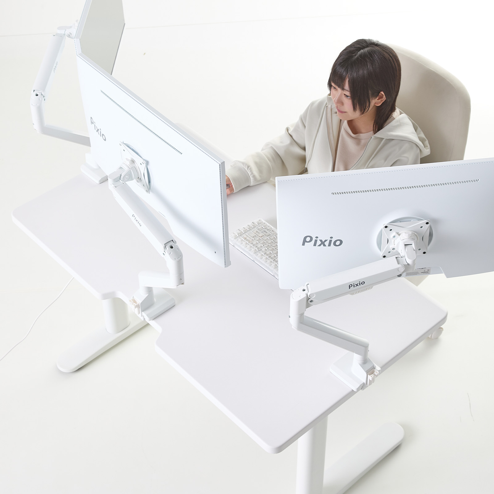 「ゲーミングデスク 1200mm 電動昇降」は、AmazonなどのPixio販売店にて予約販売中_023