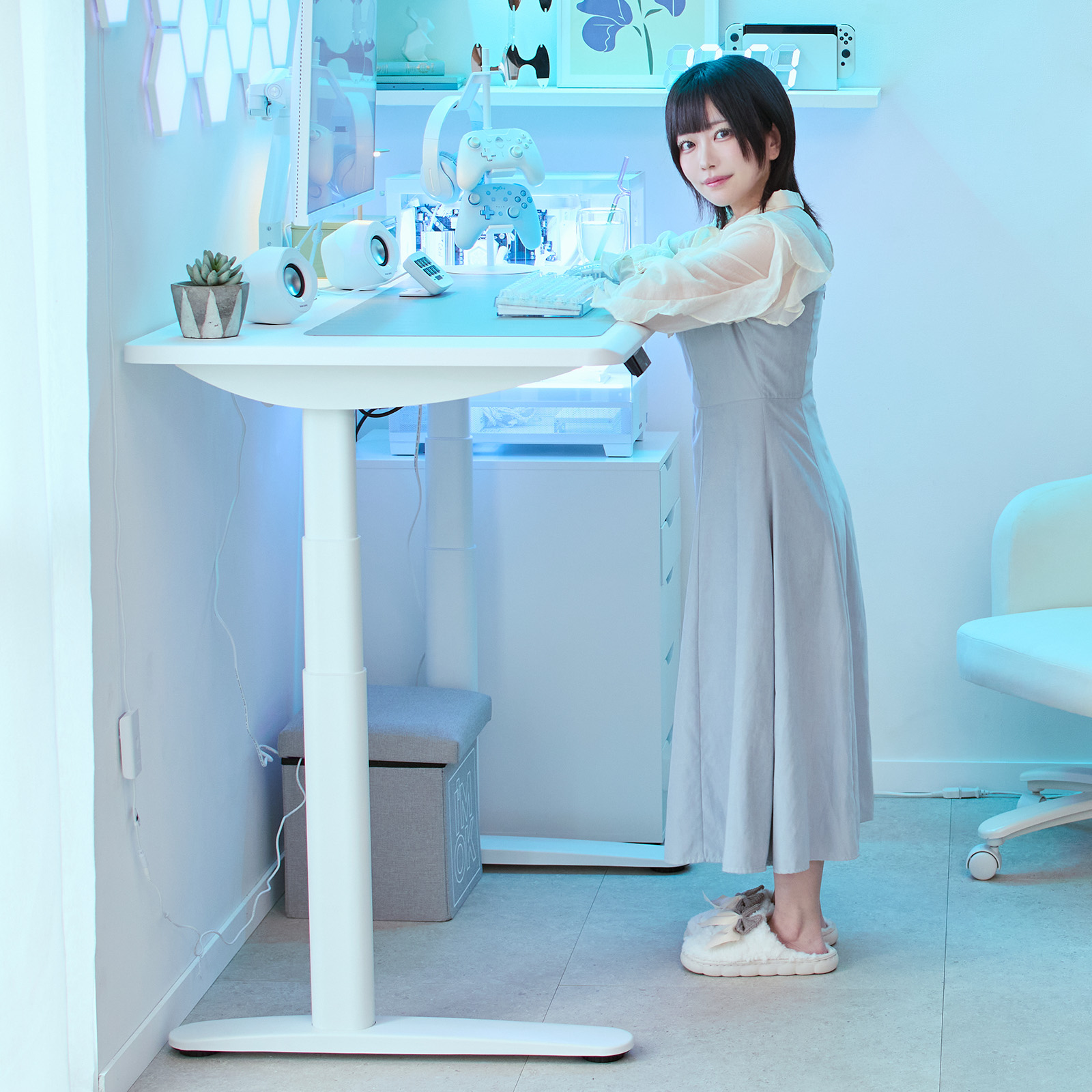 「ゲーミングデスク 1200mm 電動昇降」は、AmazonなどのPixio販売店にて予約販売中_029