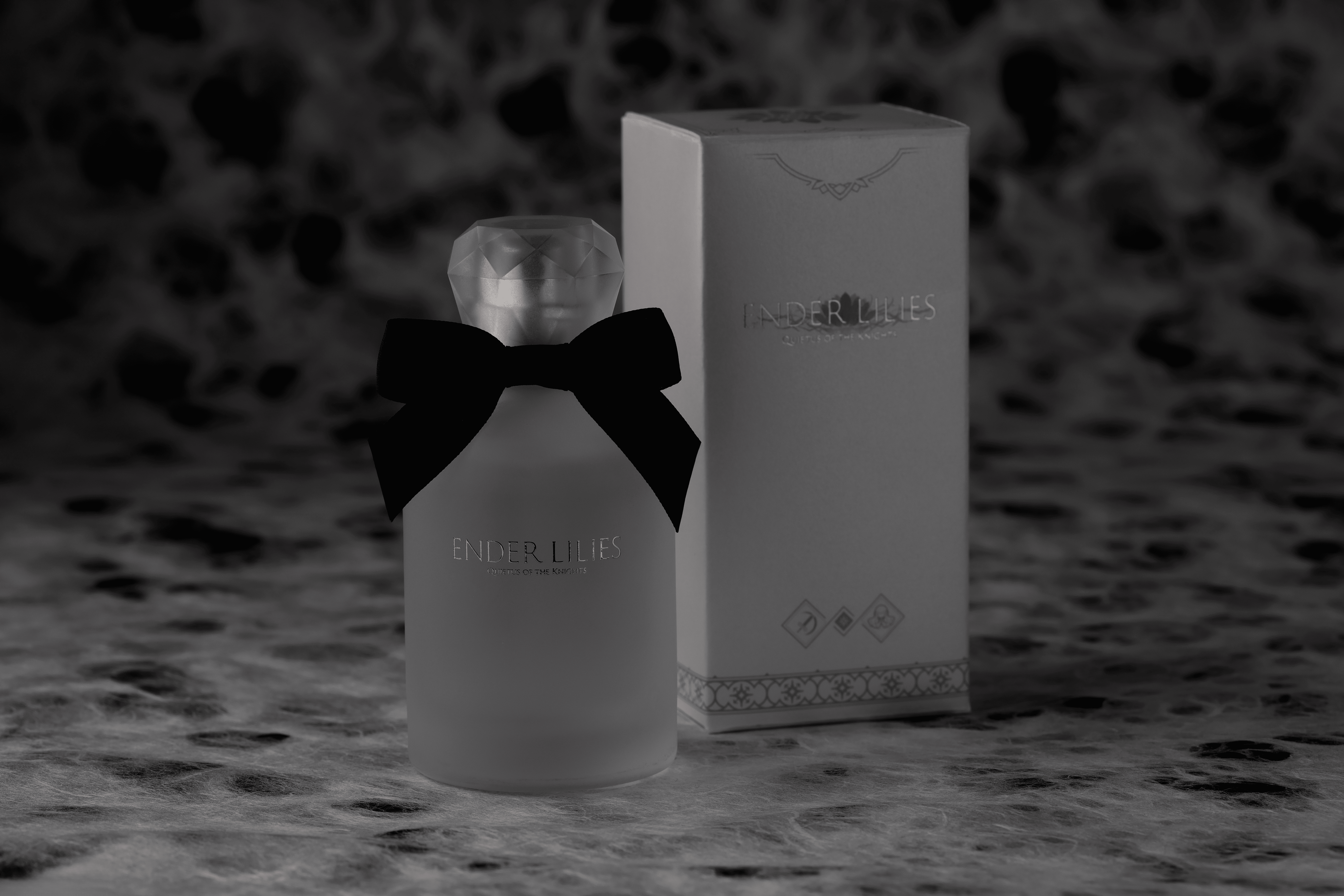 『エンダーリリーズ』“コラボ香水”が発売決定。リリィと黒衣の騎士の2人を中心とした物語を“香り”で再構築_002