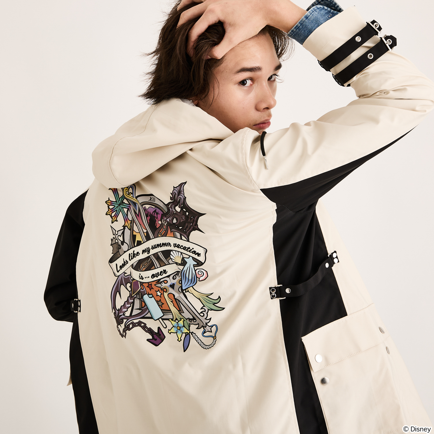 『キングダム ハーツ』ソラ・ロクサスをイメージした新作アイテムが登場。アウター、トートバッグ、チャームが発売_003