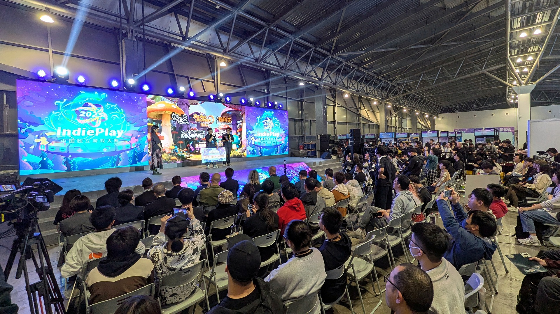 こんなゲームイベント、世界中探しても他にない! 上海「WePlay Expo 2025」が想像以上にカオスすぎた(歓喜)_005