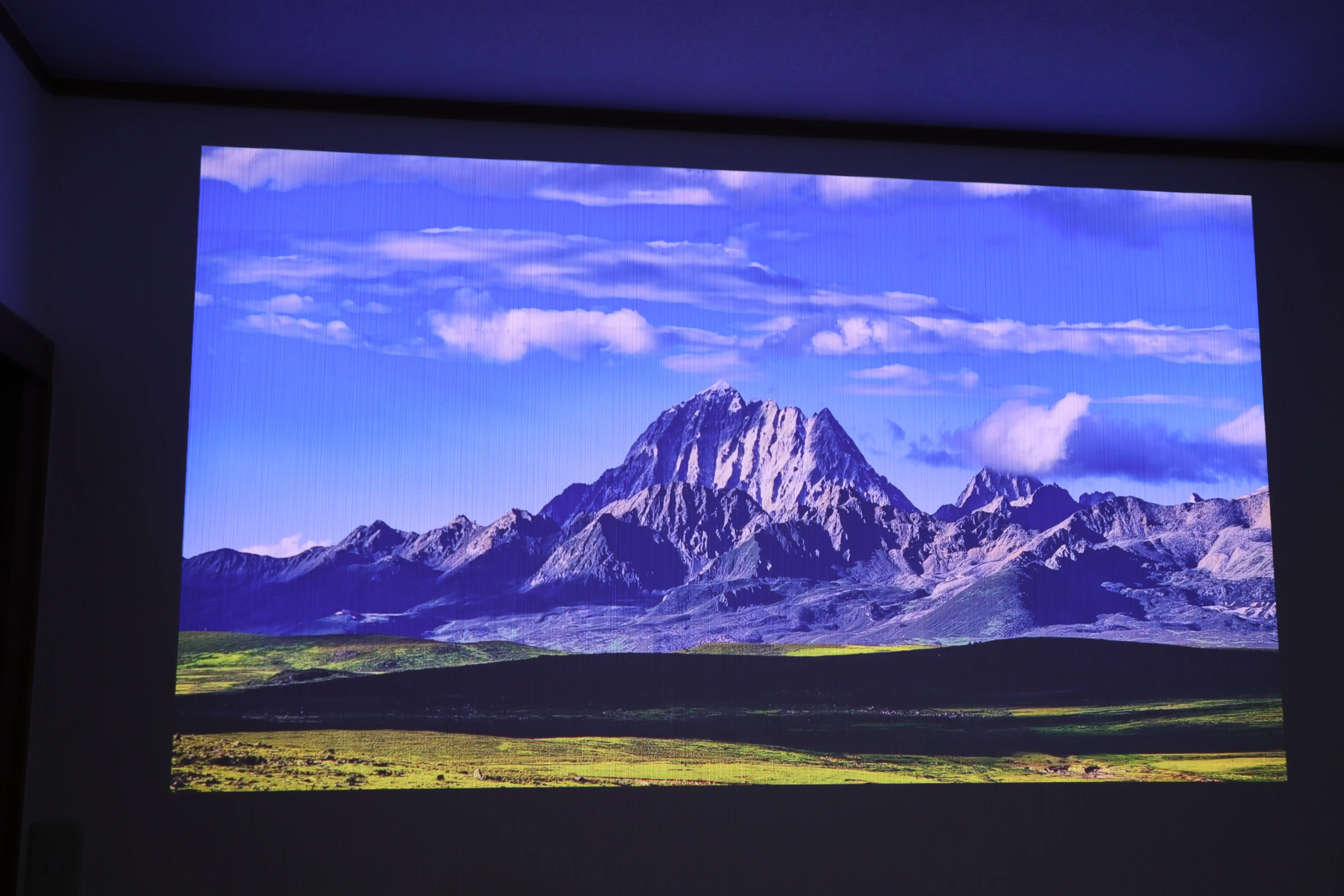 “45万円”の高級プロジェクターが我が家が届いたので、家を取り壊そうと思います_003