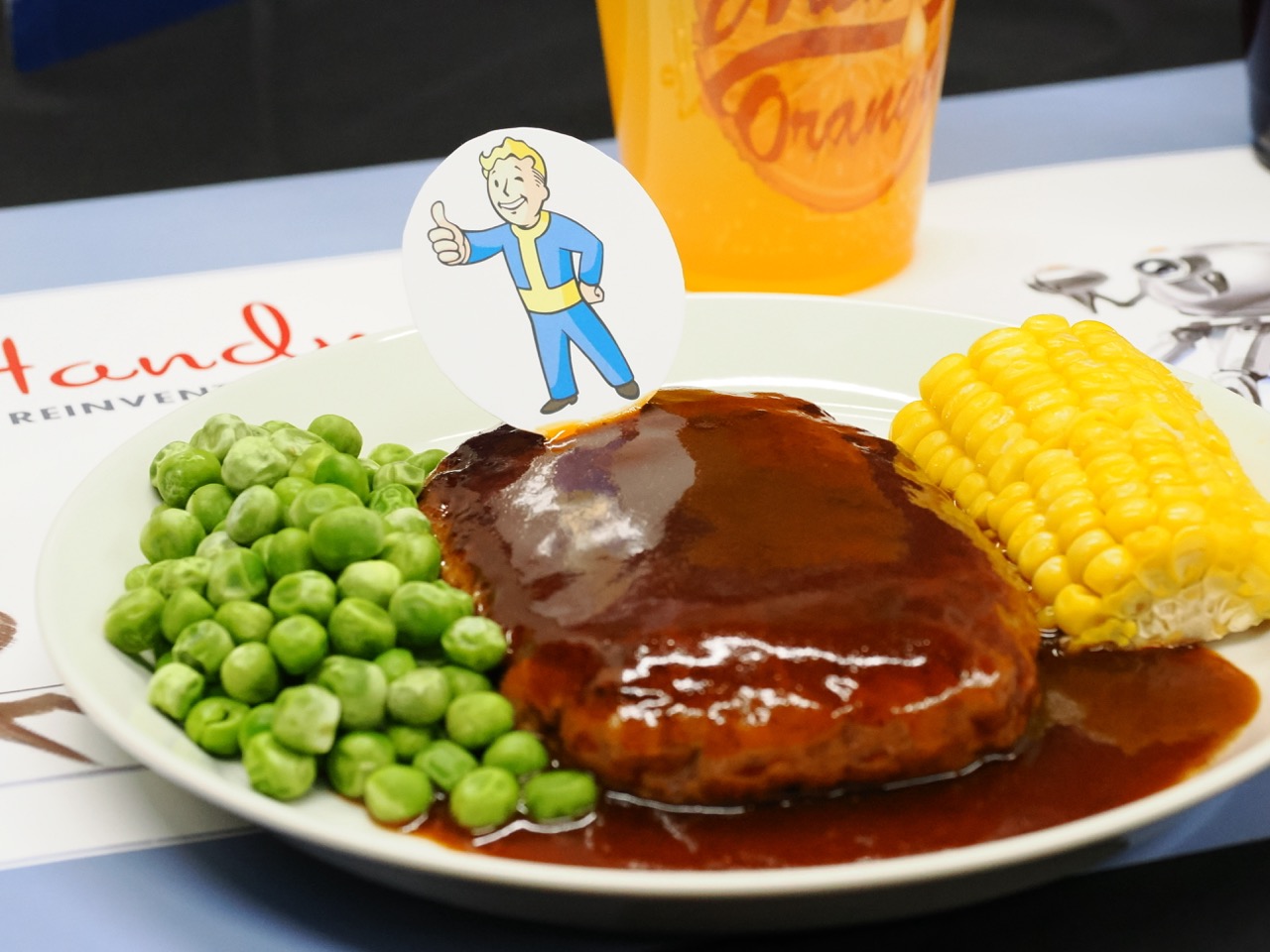 『フォールアウト』コラボカフェレポート|ヌカ・コーラも飲めちゃう_011