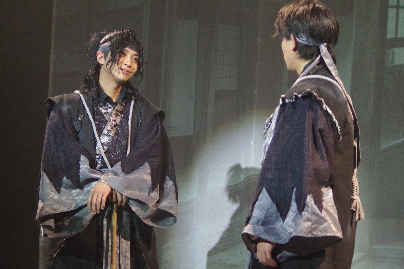 『爆剣 -新選組疑剣斬-』観劇レポート：弁慶が新選組に向かってガトリングガンをぶっぱなすエンタメ爆盛り時代劇_008