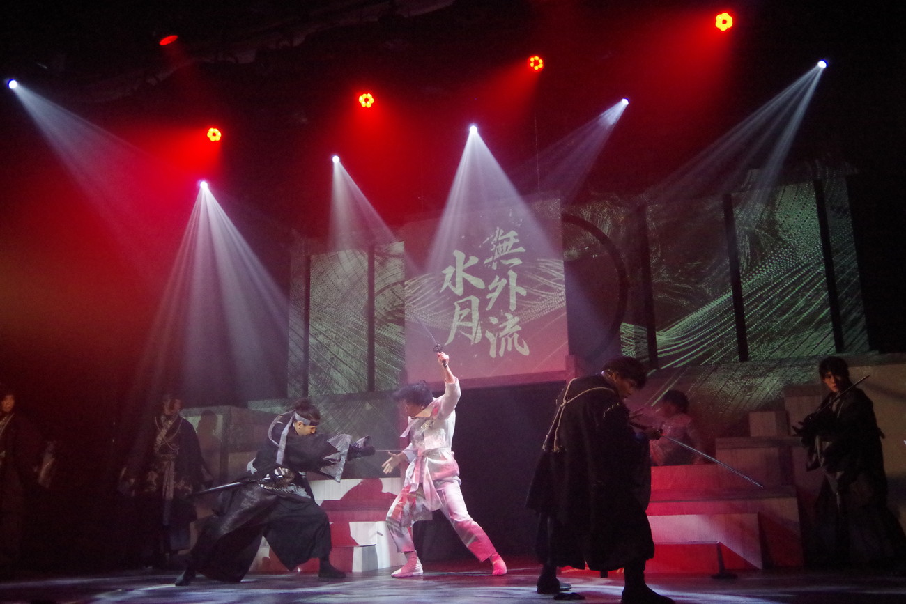 『爆剣 -新選組疑剣斬-』観劇レポート：弁慶が新選組に向かってガトリングガンをぶっぱなすエンタメ爆盛り時代劇_006