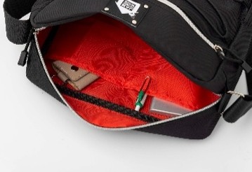 「ネオバターロール」と「からあげクン」のほんものそっくりな付録が付いた書籍が1月に発売_028