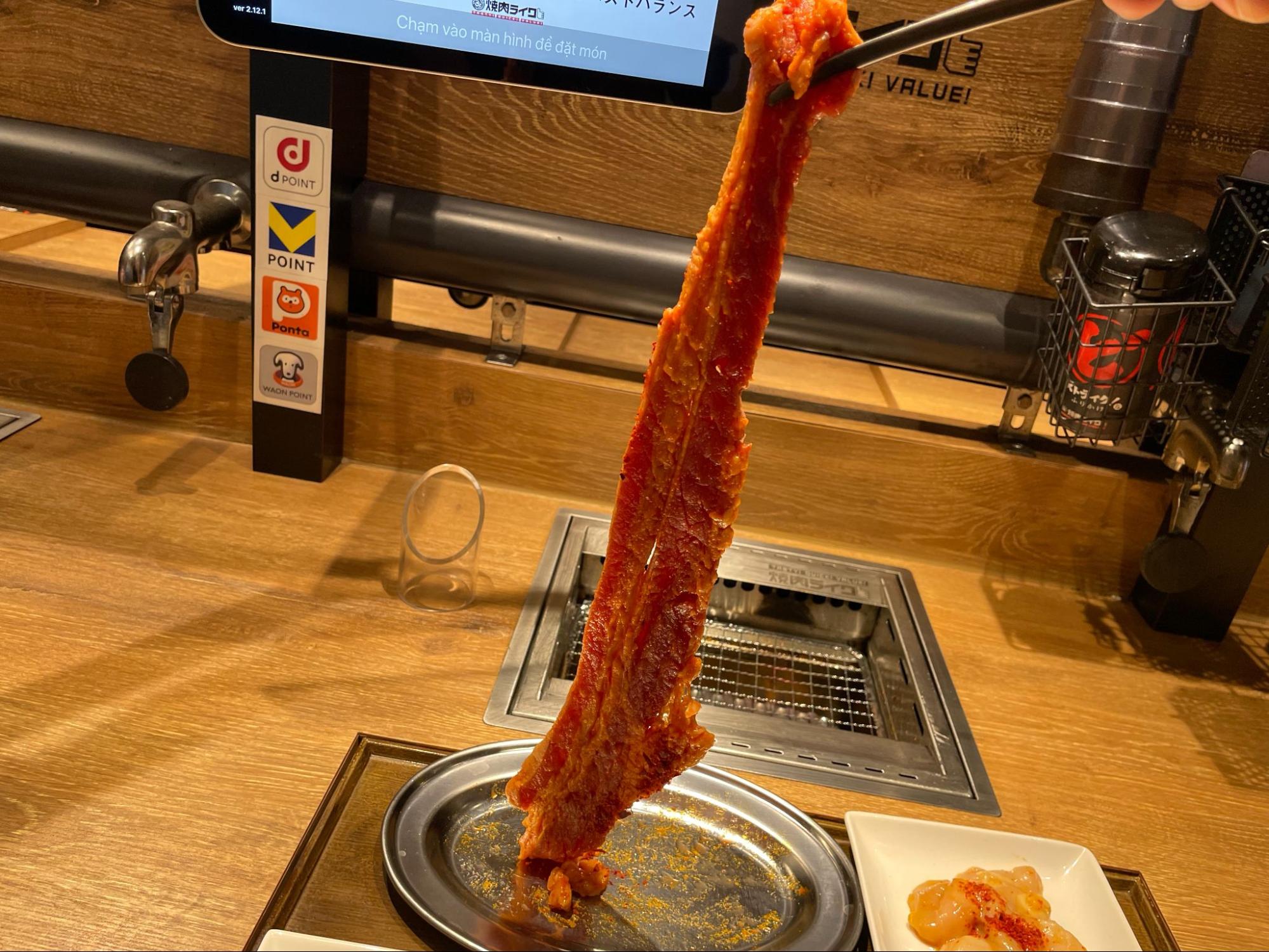 『龍が如く』の焼肉ライクコラボで限界までホルモンを焼いてみたら、肉が燃えた。お肉って燃えるんだ_007