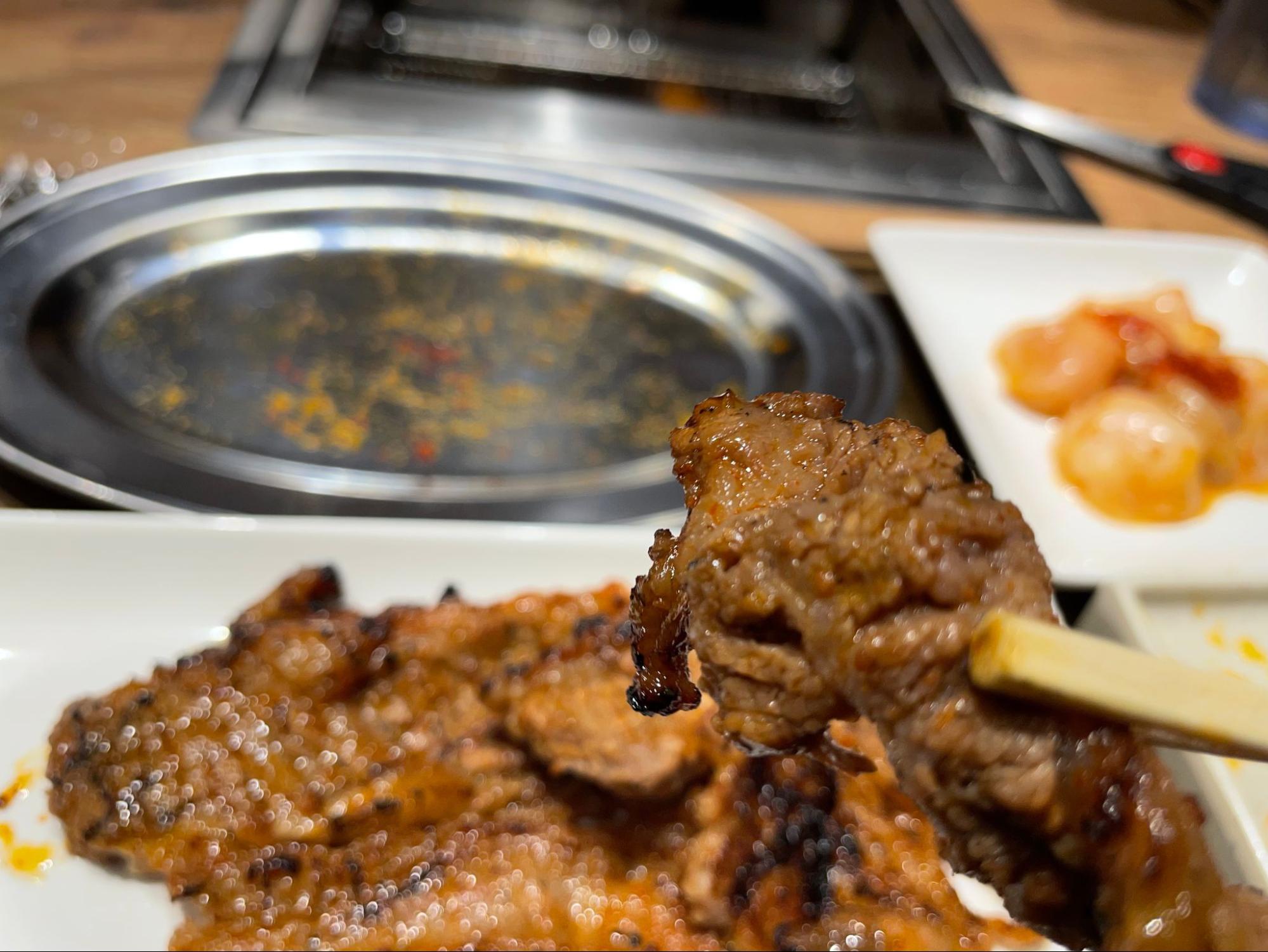 『龍が如く』の焼肉ライクコラボで限界までホルモンを焼いてみたら、肉が燃えた。お肉って燃えるんだ_010