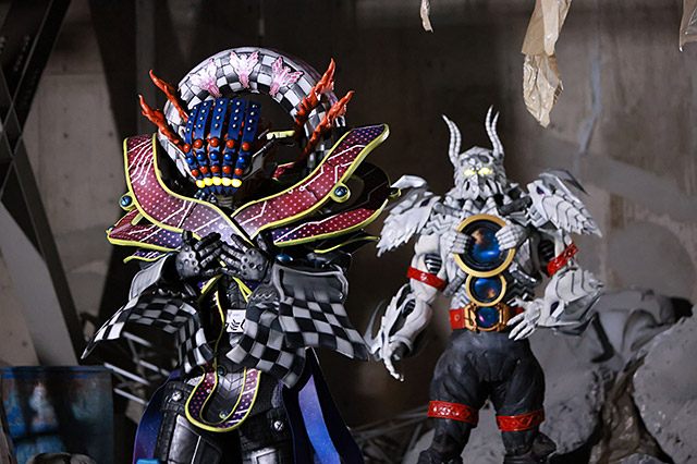 スーパー戦隊「VS」シリーズ最新作に『ジュウオウジャー』『ゴーカイジャー』『ボウケンジャー』歴戦レッドがオリジナルキャストで出演_001