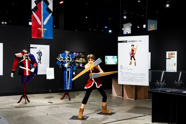 『幻想水滸伝』大規模展覧会の大阪会場がいよいよ明日開幕。等身大キャラクター立像や名シーンのフォトスポットが並ぶ_005
