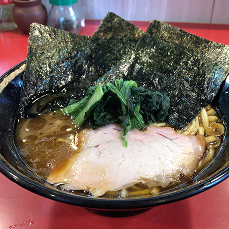 家系総本山吉村家監修「横浜家系ラーメンピザ」が、ピザハットにて数量・期間限定で販売中_005