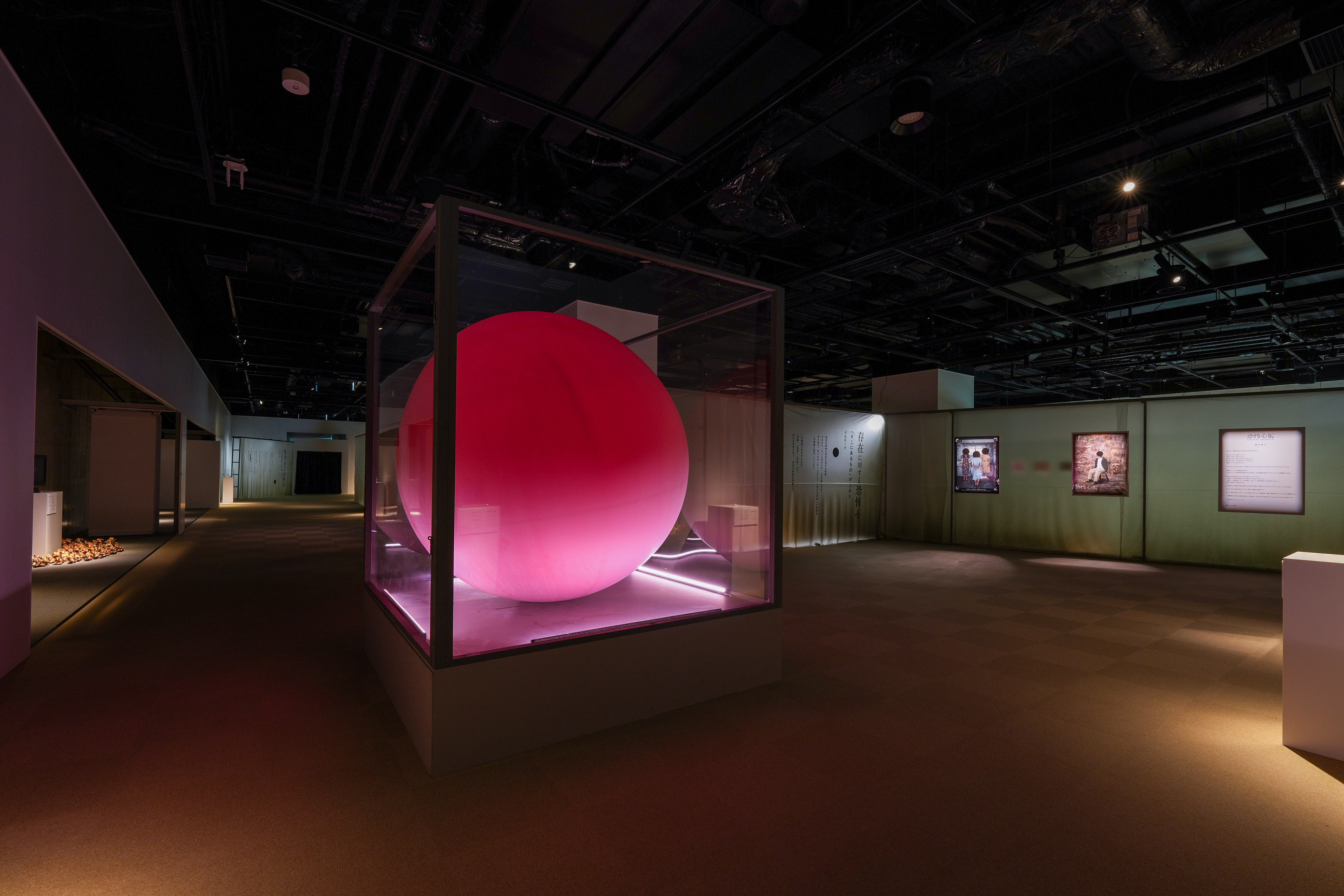 「恐怖心展」が大阪で開催。“恐怖心”に関する展示を行う展覧会_002