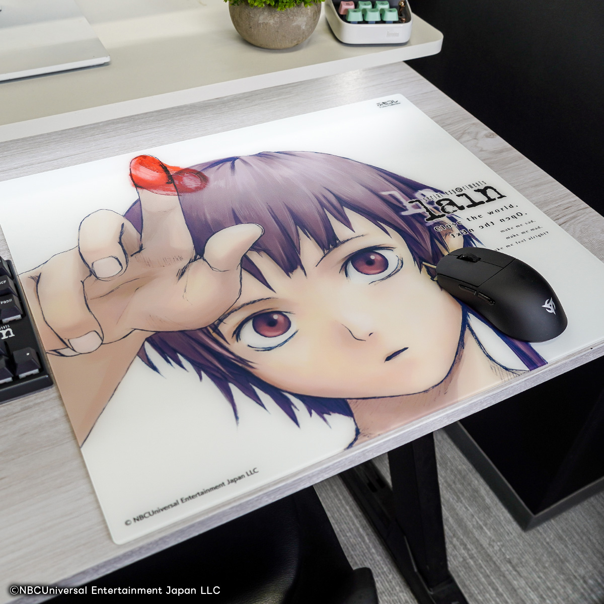 『serial experiments lain』とコラボしたゲーミングデバイス・雑貨類が「ふもコレ」で予約受付中_007