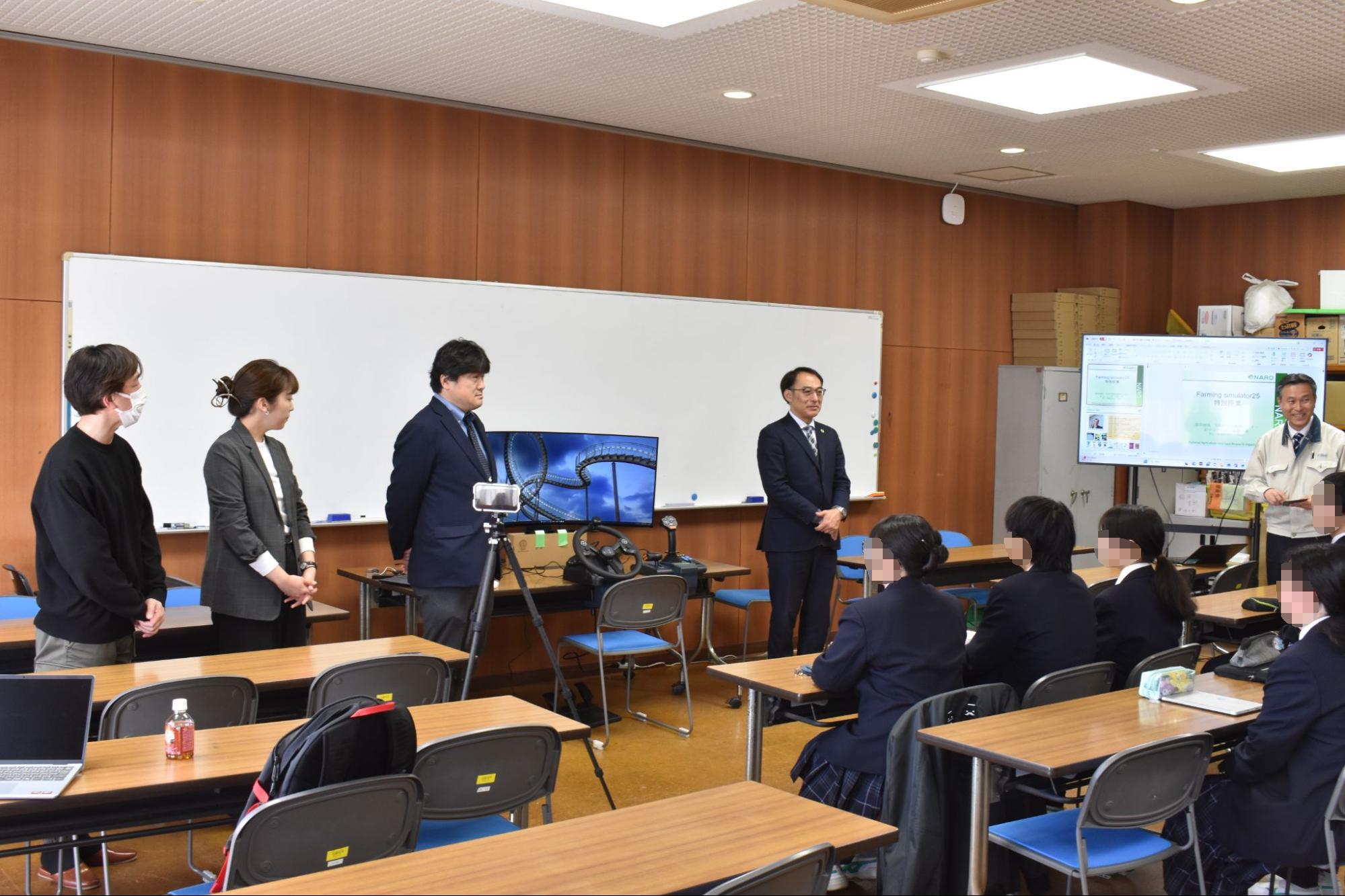 『ファーミングシミュレーター 25』都立農産高等学校・特別授業レポート_007