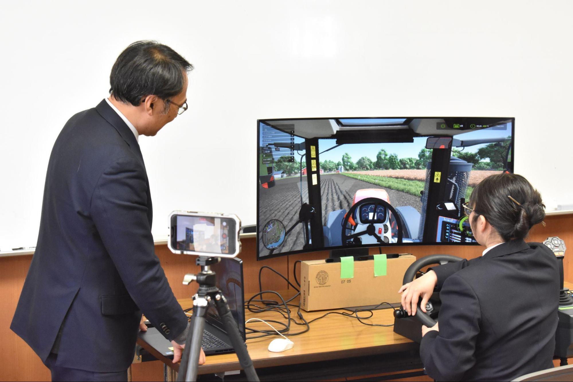 『ファーミングシミュレーター 25』都立農産高等学校・特別授業レポート_011