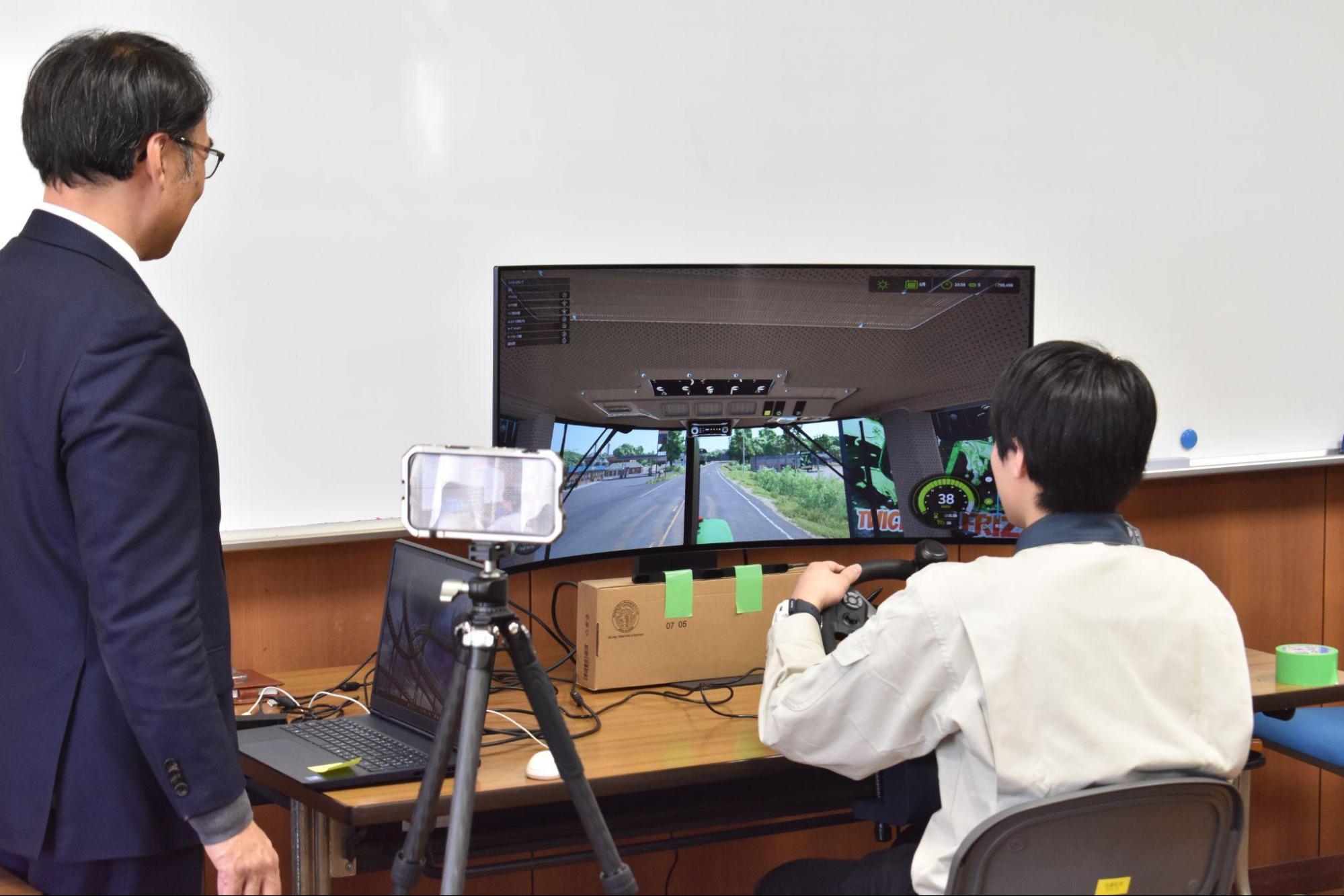 『ファーミングシミュレーター 25』都立農産高等学校・特別授業レポート_017