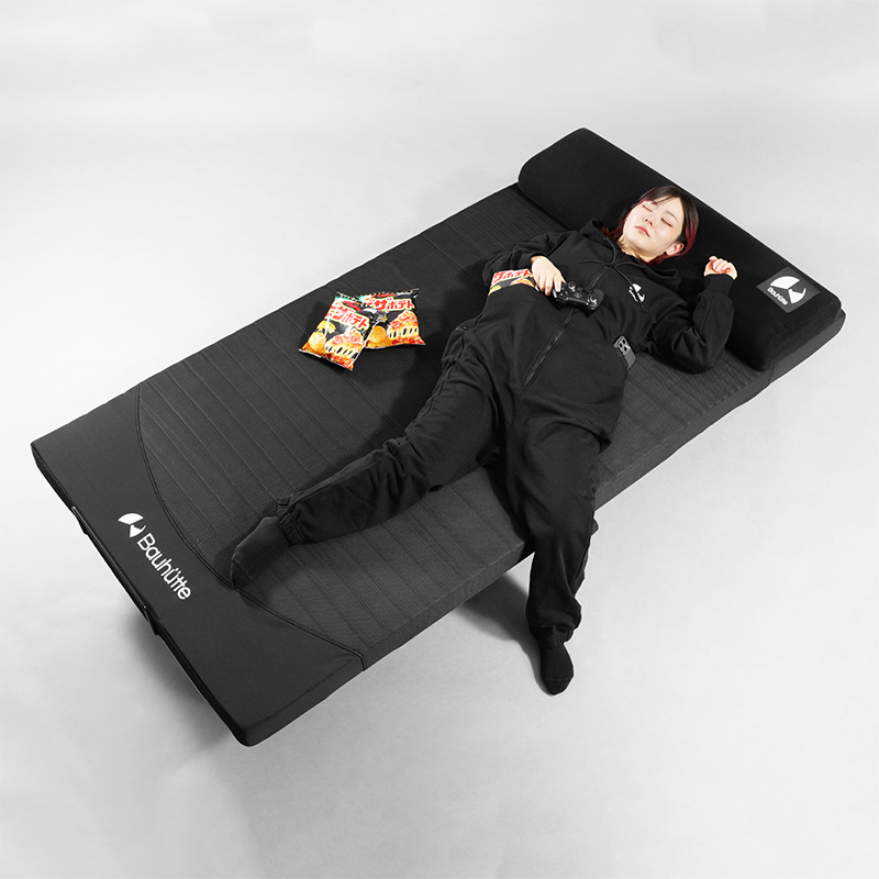 バウヒュッテの「ゲーミング着る毛布」に通年仕様の全身スウェットが登場_012