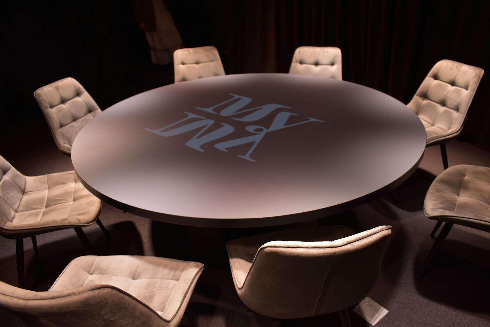 360度没入のマダミス店舗『マダミスシアターMyMy』をレポート_008