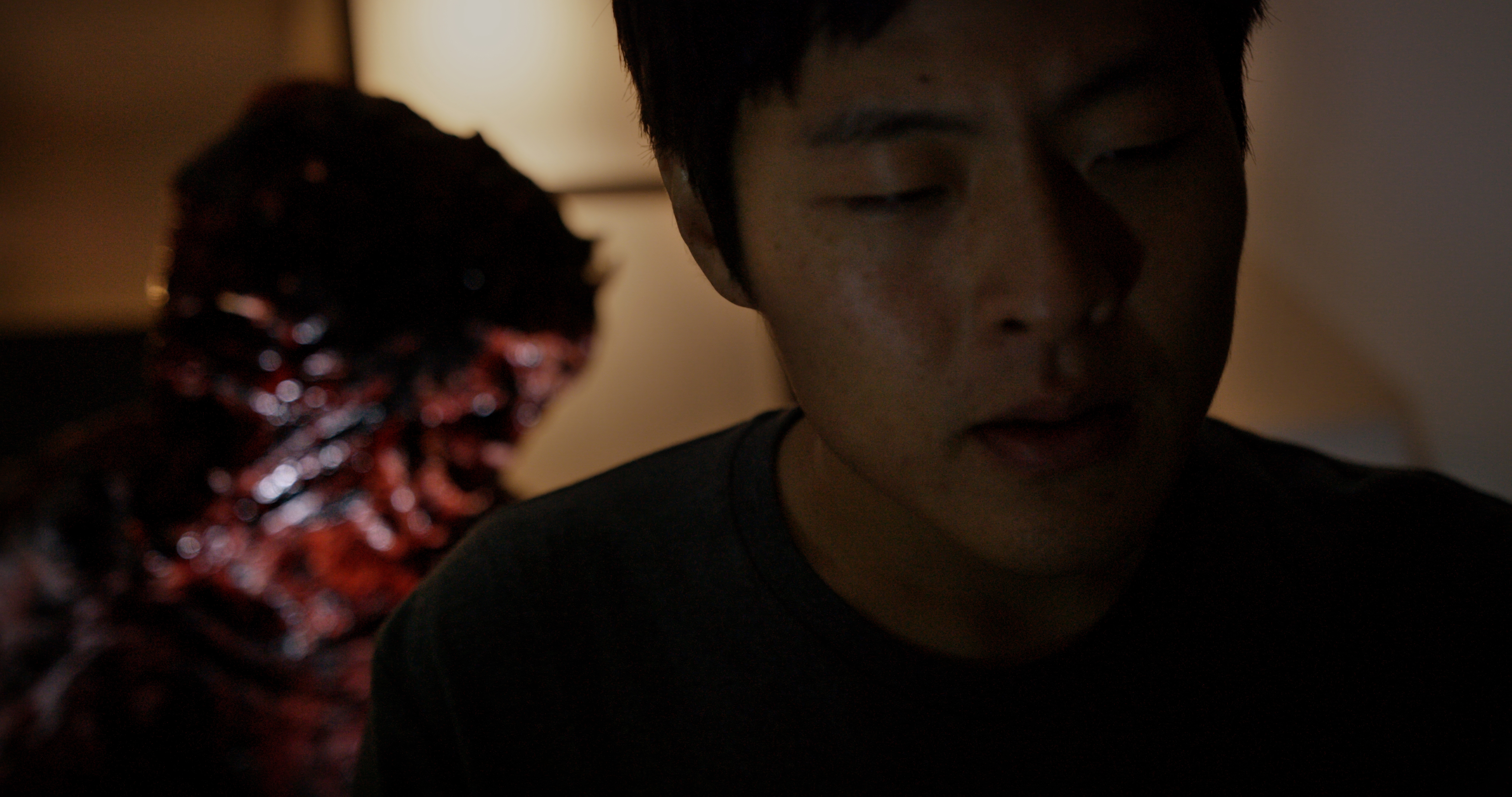 【閲覧注意】CGゼロの特撮ホラー映画『バケモノ』5月1日から1週間限定で上映決定。東京の安民泊に潜むおぞましい異形を描く_004