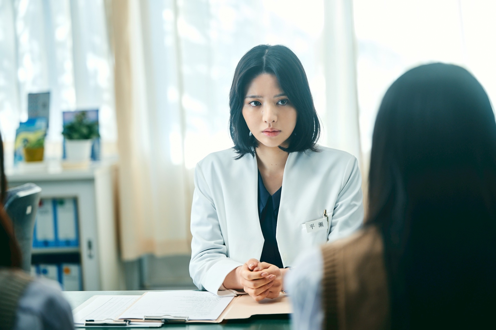 『呪怨』の清水崇監督が手掛ける学園ホラー映画『だぁれかさんとアソぼ？』の本予告とポスターが解禁_001