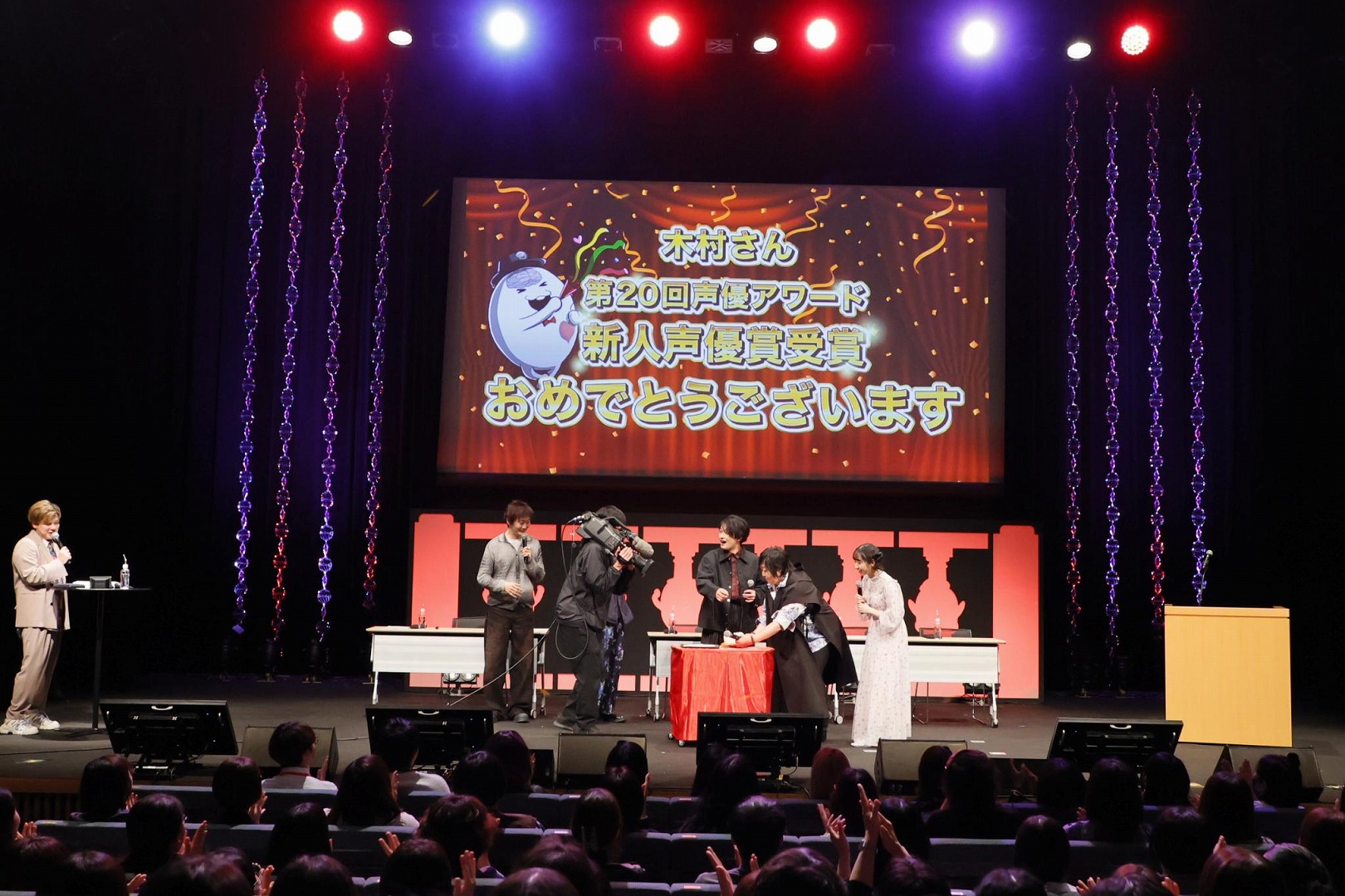 『HUNDRED LINE -最終防衛学園-』1周年記念イベントレポート。笑い、沸き、そして“真相解明編