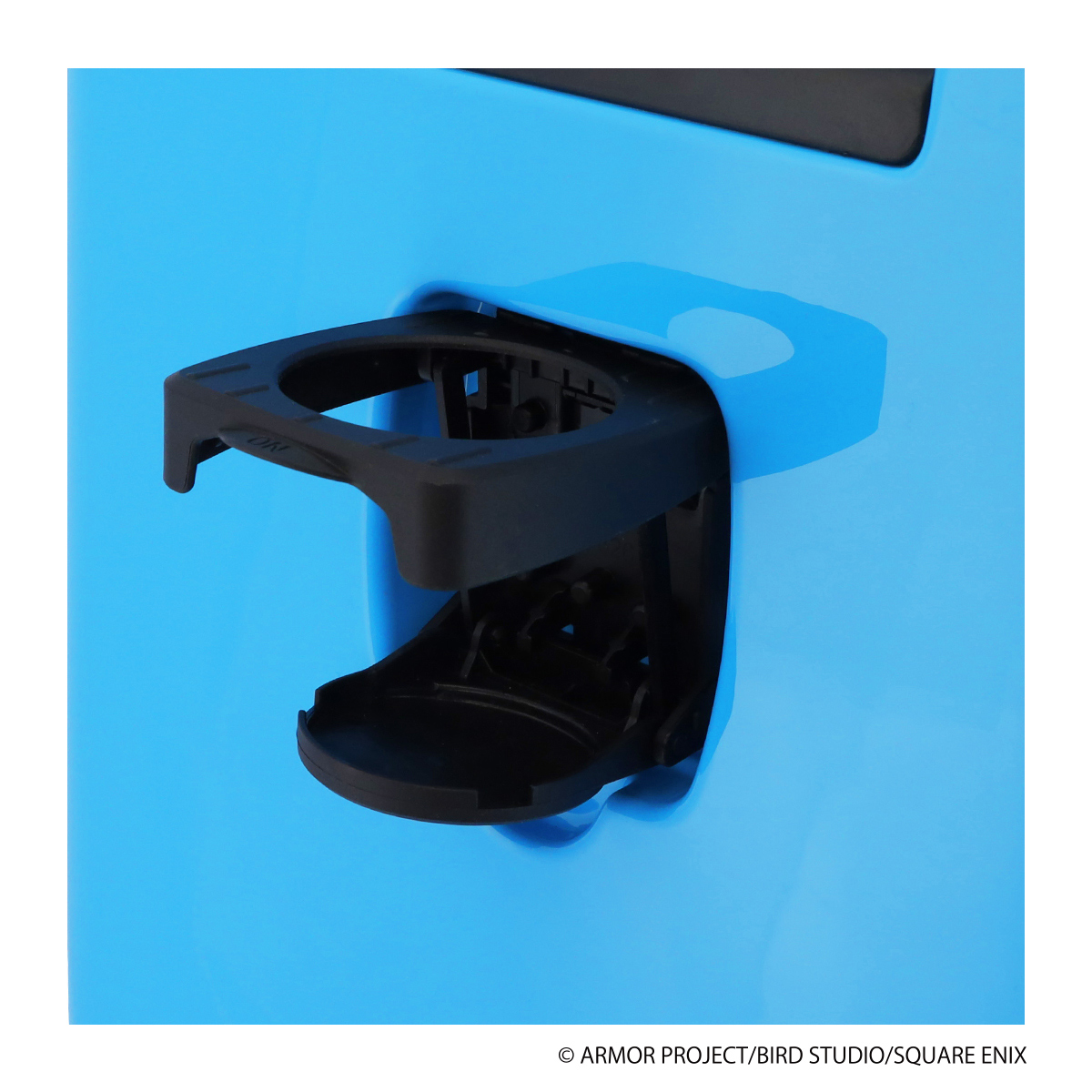 『ドラクエ』スライムがかわいいキャリーケースが4月29日に発売決定_004